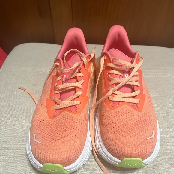 Hoka Peach and White Athletic Shoes - Picture 2 of 5